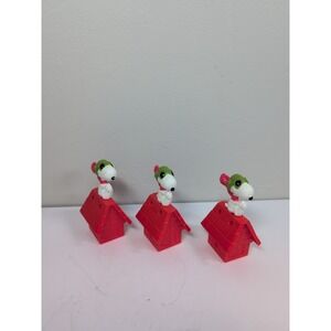 3 Snoopy On Roof Of Red DogHouse Peanuts McDonald's 4" T Plastic Toy